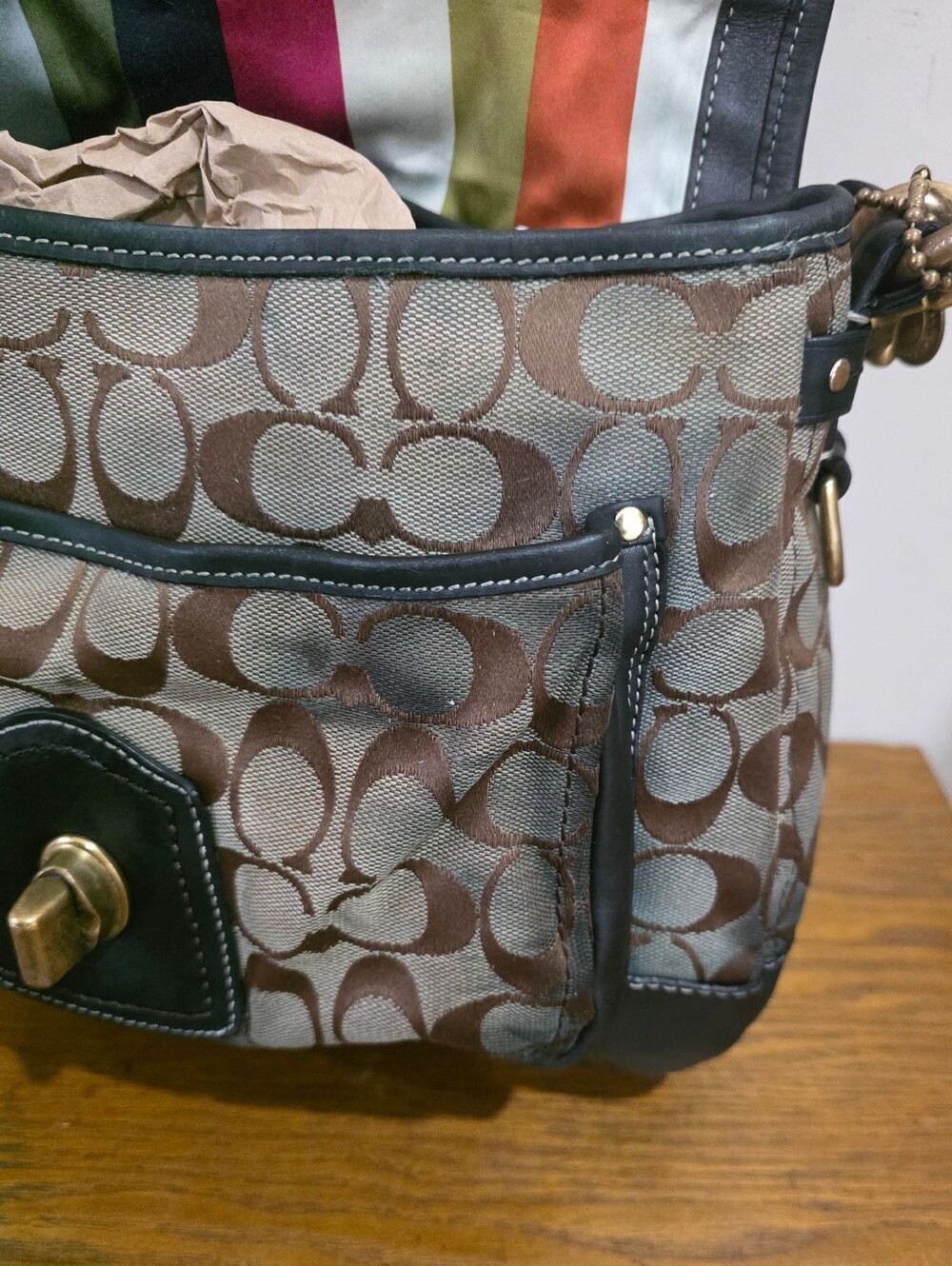 Authentic Pre-owned Coach Signature shoulder bag - Picture 7 of 13